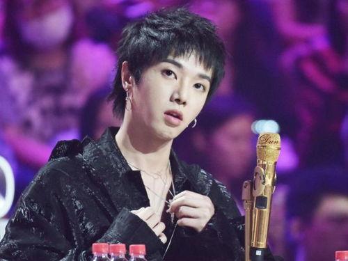 妈妈爆料儿子中奖视频,儿子喜中大奖，喜极而泣瞬间引网友热议  第3张